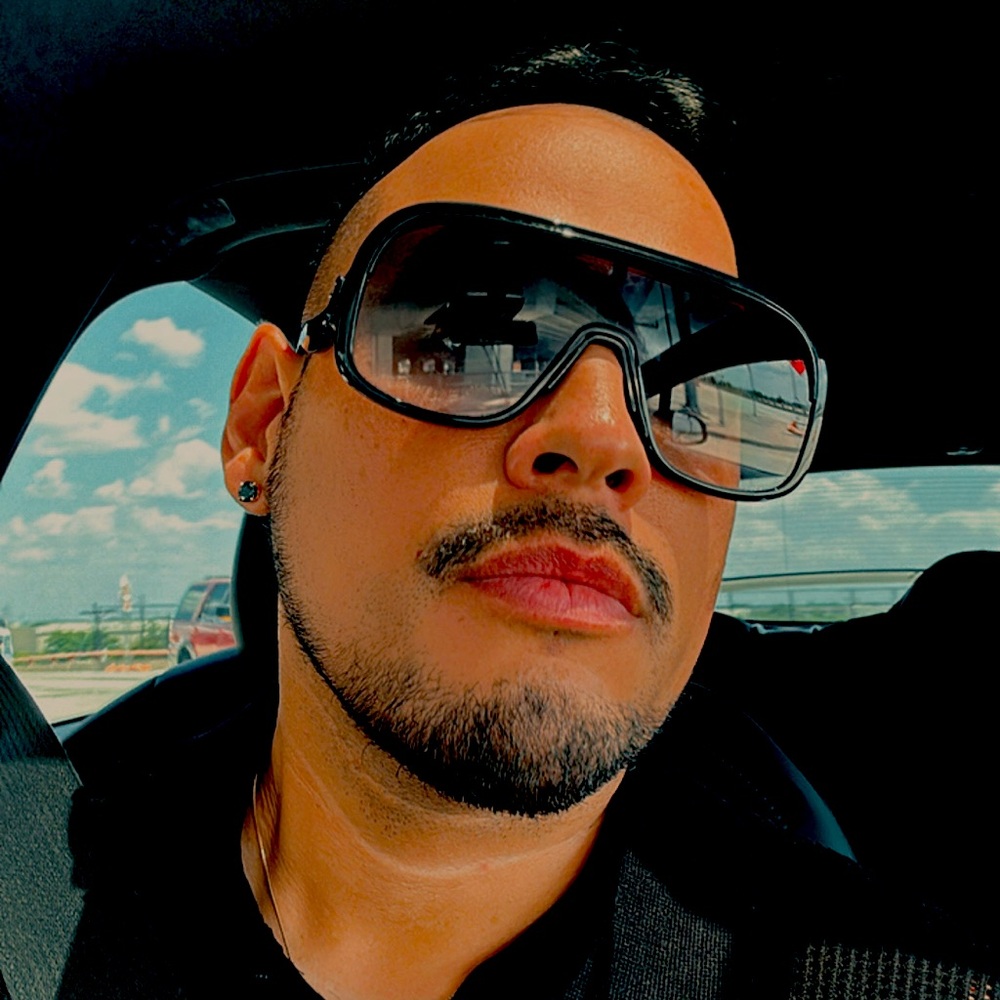 Meet your Posher, Ambrose